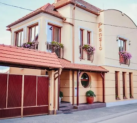 Bed & Breakfast Var Park Panzio 3*