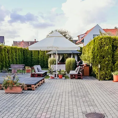 Var Park Panzio Bed & Breakfast 3*